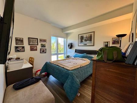 285 Boul. Hymus - Photo 4