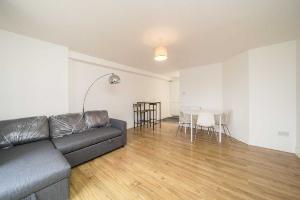 Queenstown Road, Battersea, SW8 - Photo 1