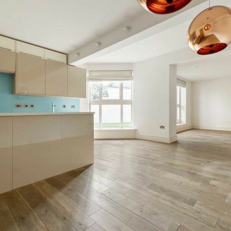 Nightingale Lane, Clapham South, SW12 - Photo 1