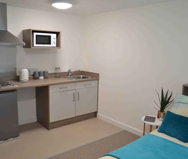 Premier Luxe Studio - Photo 4