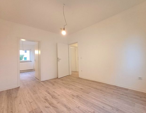 Kernsaniert! 3-Zimmer-Wohnung mit Balkon - Foto 1