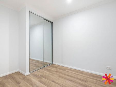 MODERN 2 BEDROOM AND 2 BATHROOM UNIT IN GREAT LOCATION - Photo 5