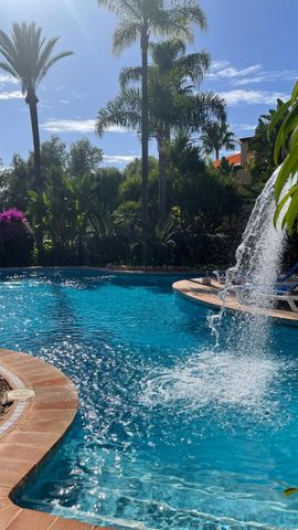 Apartment in Marbella, Costa del Sol - Photo 3