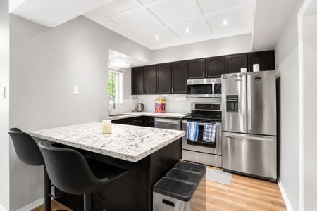 For Lease - 818 Buttonbush Court Unit# Upper, Oshawa, Ontario - Photo 2
