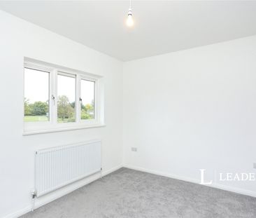 3 bedroom house to rent The Glade, CR0 - Photo 6