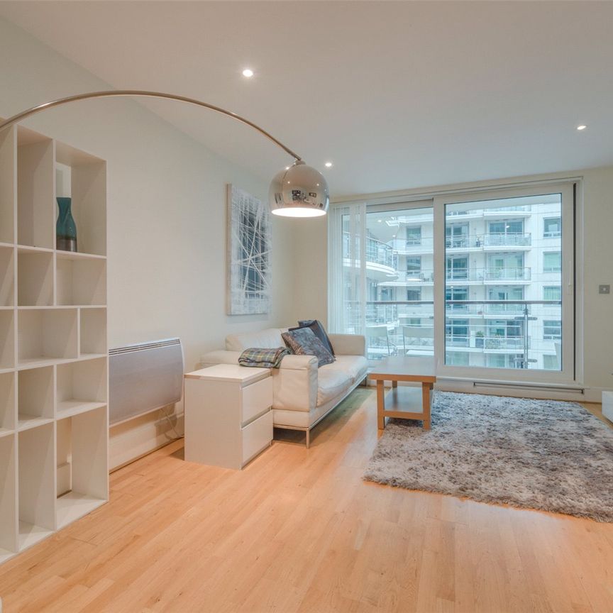 St. George Wharf, London, SW8 2LZ - Photo 1