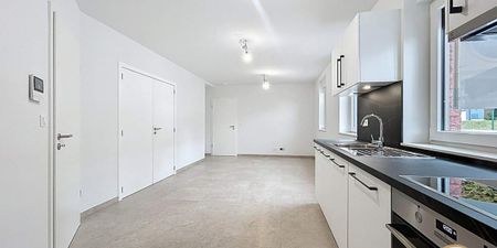 Appartement te huur in Liège voor € 750 met 1 slaapkamer - Photo 2