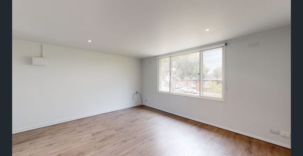 Lovely 2 Bedroom Apartment in Thornbury - Photo 1