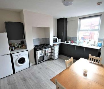 Thornville Place, Hyde Park, Leeds, LS6 - Photo 6