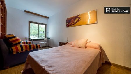 valencia, Valencian Community 46022 - Photo 2