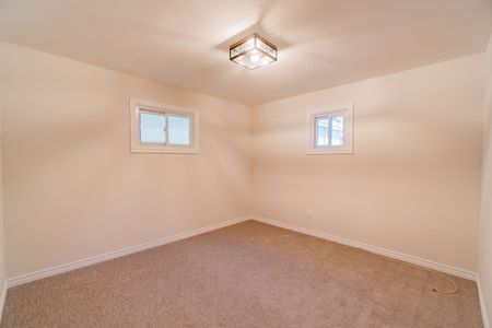 For Lease - 6020 Keith Street, Niagara Falls, Ontario - Photo 5