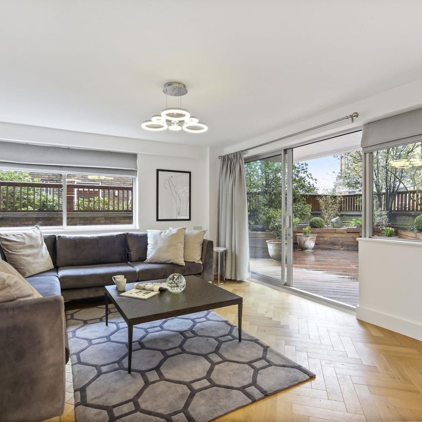 Campden Hill Road, London, W8 - Photo 1