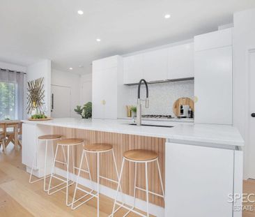 1/3 Enid Avenue, Southport, Qld 4215 - Photo 6