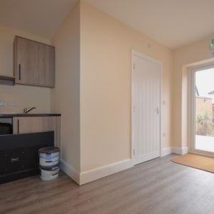 1 bedroom Property to rent - Photo 3