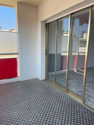 Location Appartement 1 pièce 29m² NICE 06100 - Photo 4