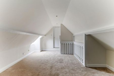 3 bedroom end of terrace house to rent - Photo 2