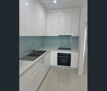 In a Prime Location in Sefton. - Photo 4