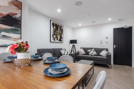 6 bedroom house to rent - Photo 2