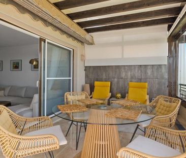 2 bedroom luxury penthouse for rent in Estepona, Andalusia - Photo 1