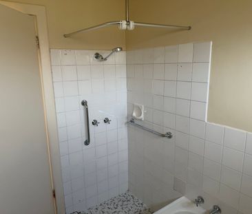 24 Leslie Street, Murray Bridge, SA 5253 - Photo 5