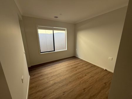 Manor Lakes - Photo 2