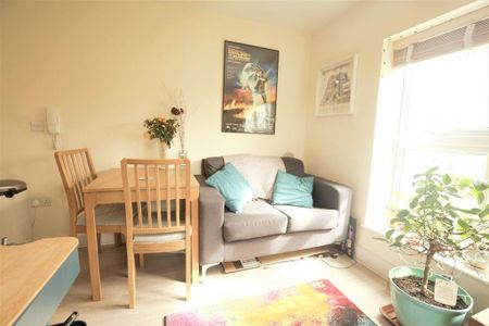 1 bedroom flat to rent - Photo 4