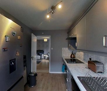 2 bedroom flat to rent - Photo 6