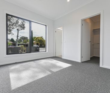 1/3 Valma St , BAYSWATER - Photo 2