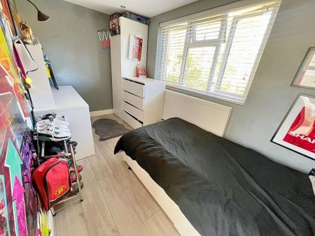 5 bedroom terraced house to rent - Photo 5