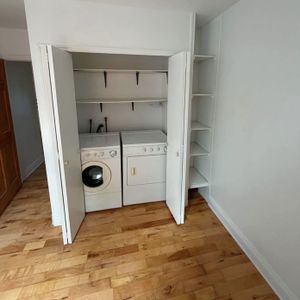 Appartement Rénové 2 Chambre à Louer - Photo 2