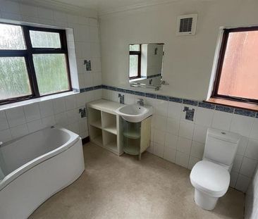 6 bedroom house to rent - Photo 4