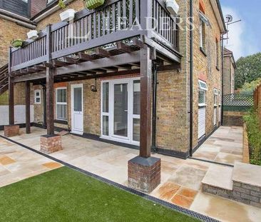 London Road, Redhill, RH1 - Photo 4