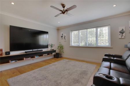 5 bedroom equestrian property to rent - Photo 2