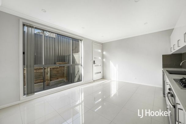 Fantastic 1 Bedroom Granny Flat - Great Location! - Photo 1