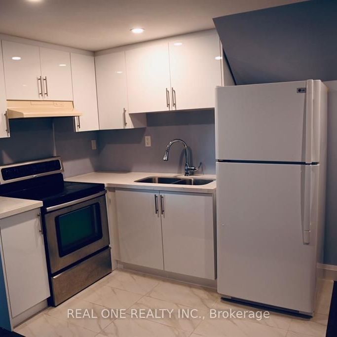 For Lease - 157 Waller Street Unit# Bsement, Whitby, Ontario - Photo 1