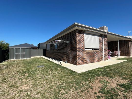 3 BEDROOM HOUSE IN MARYBOROUGH - Photo 1