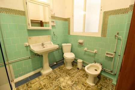 Luxury Apartment for rent in Valencia, Spain - Photo 2