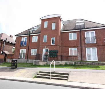 1 bed Apartment - To Let - Photo 6
