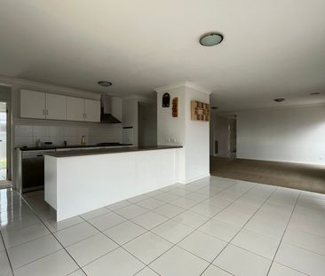 FOUR BEDROOM HOME IN MARYBOROUGH - Photo 5