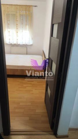 Închiriez apartament 3 camere - Photo 4