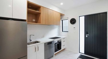 Modern Corner Townhouse - Photo 5