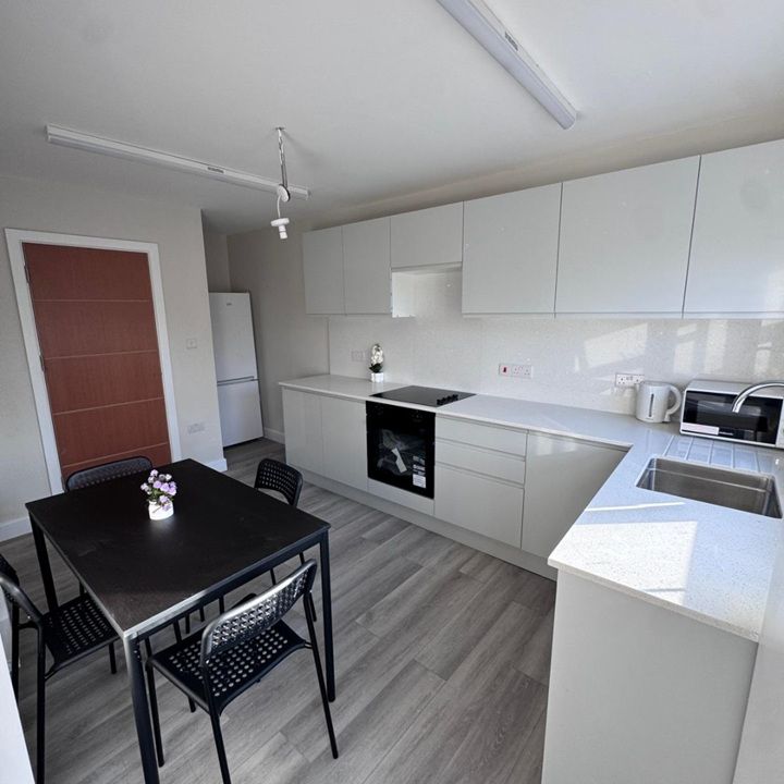 Room in a Shared House, Stonebridge Lock Cottages, N17 - Photo 1