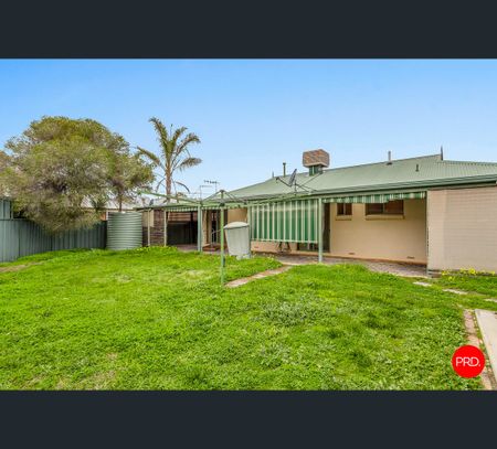 32 Hope St, Kangaroo Flat, Vic 3555 - Photo 2