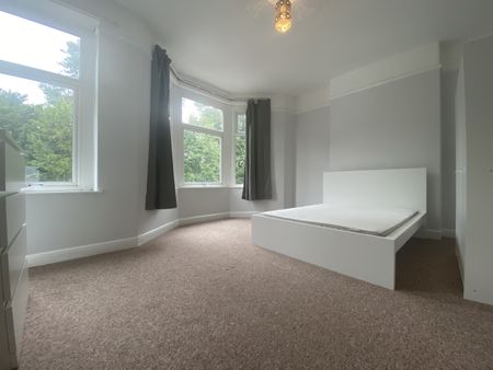 Allensbank Road, Heath - Photo 2