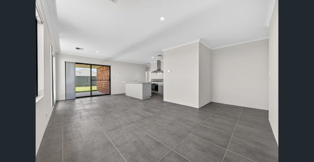 BRAND NEW HOME - ULTIMATE FAMILY LIVING - Photo 1