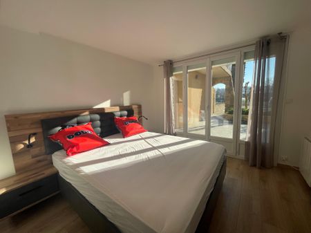 Location Appartement 3 pièces 91m² ETOILE SUR RHONE 26800 - Photo 2