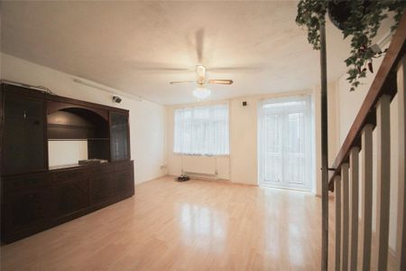 3 bedroom terraced house to rent - Photo 2