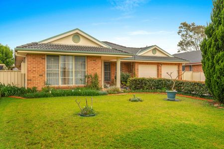 Spacious Family Home - Photo 2