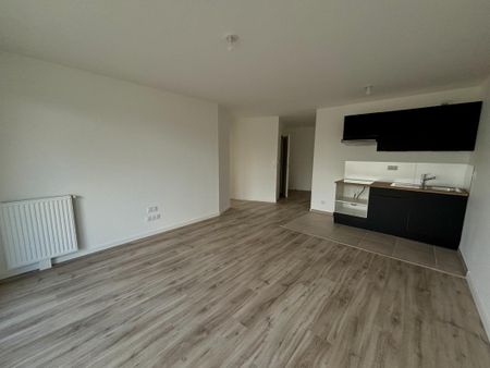 Location Appartement 3 pièces 56m² ST SEBASTIEN SUR LOIRE 44230 - Photo 2