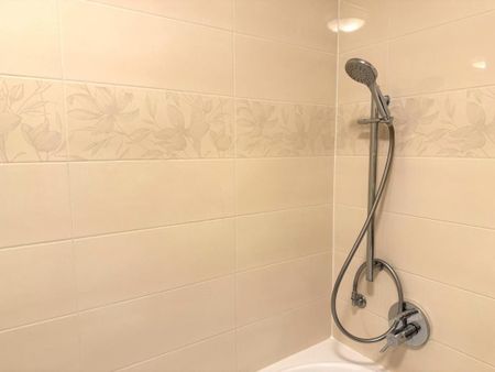 Pronájem bytu 3+1 64 m2 - Fotografie 4